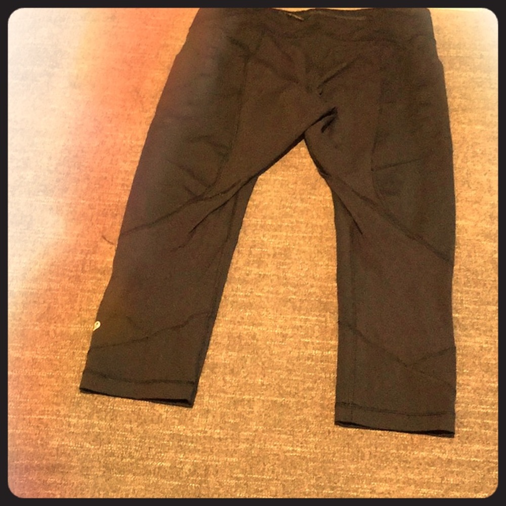 Lululemon Crop leggings NWOT